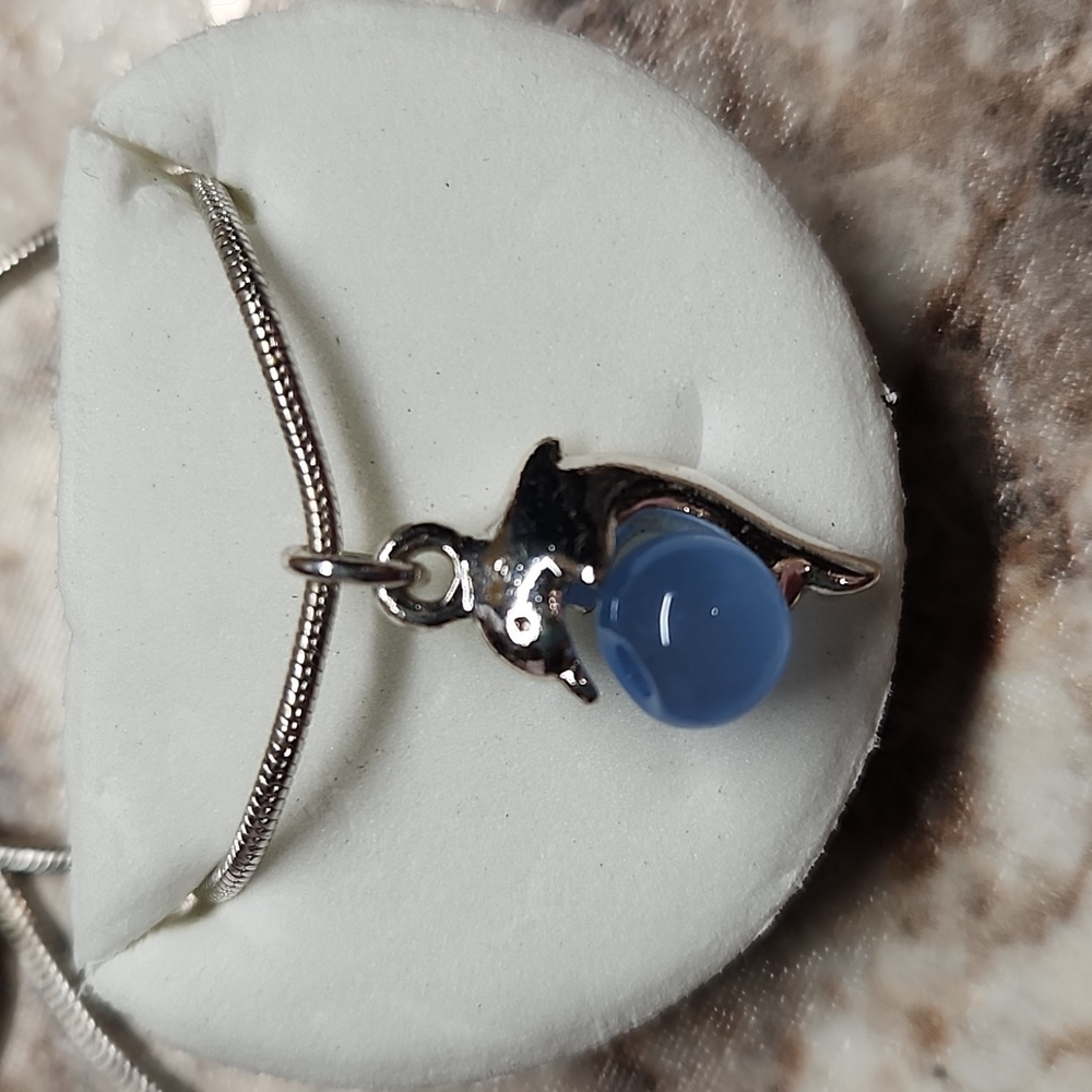 🔮 Blue Glass Cat eye Dolphin Stone Pendent Necklace